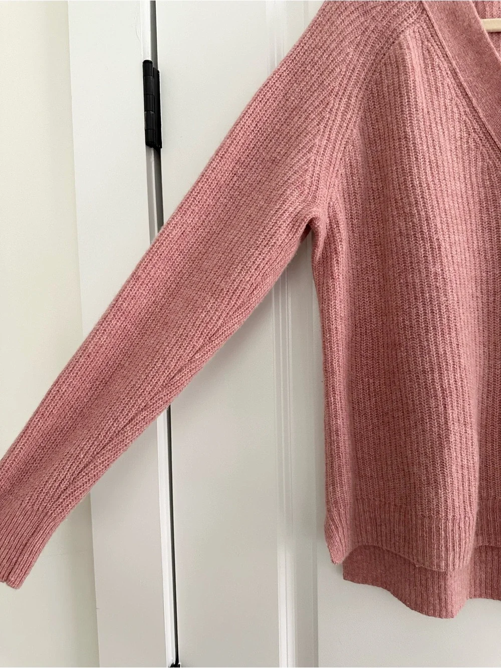 Madewell Merino Wool Pink V-Neck Button Front Lyle Rib Henley Pullover Sweater